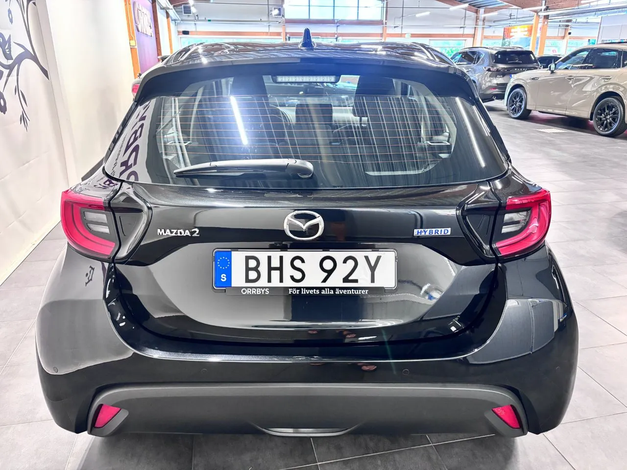 Vehicle image 3