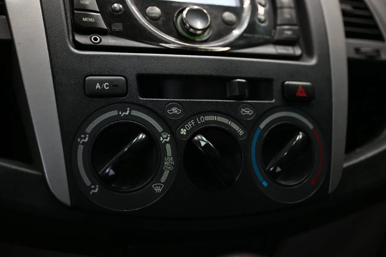 Vehicle image 22