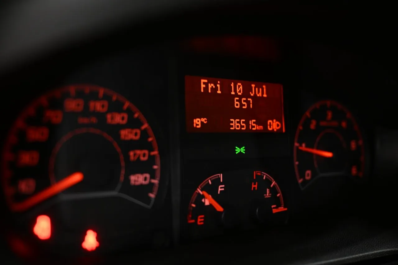Vehicle image 24
