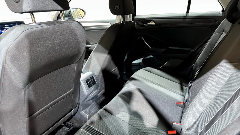 Volkswagen T-Roc bild 11