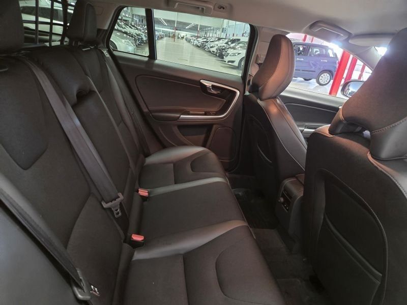Volvo V60 bild 5