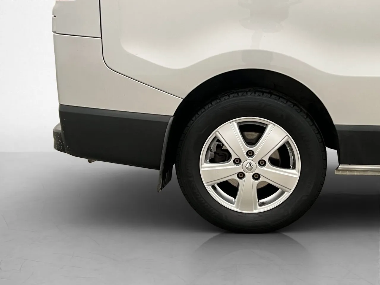 Vehicle image 31