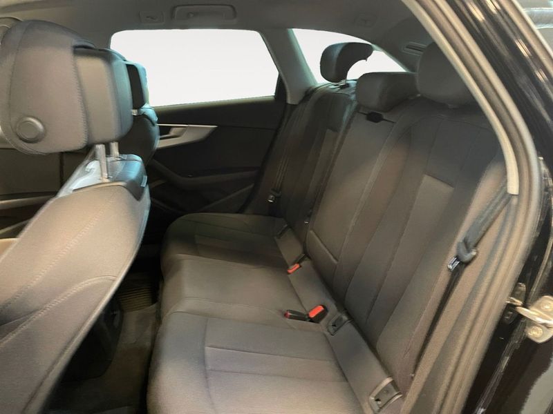 Audi A4 bild 14
