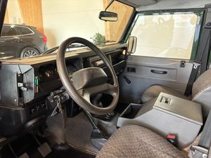 Land Rover Defender bild 7