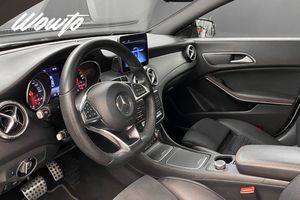 Mercedes CLA180 bild 8
