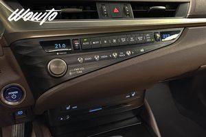 Lexus ES bild 15