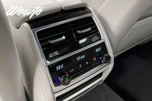 BMW 740 bild 16