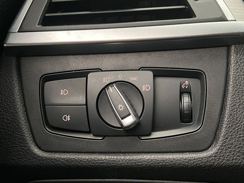 BMW 320 bild 29