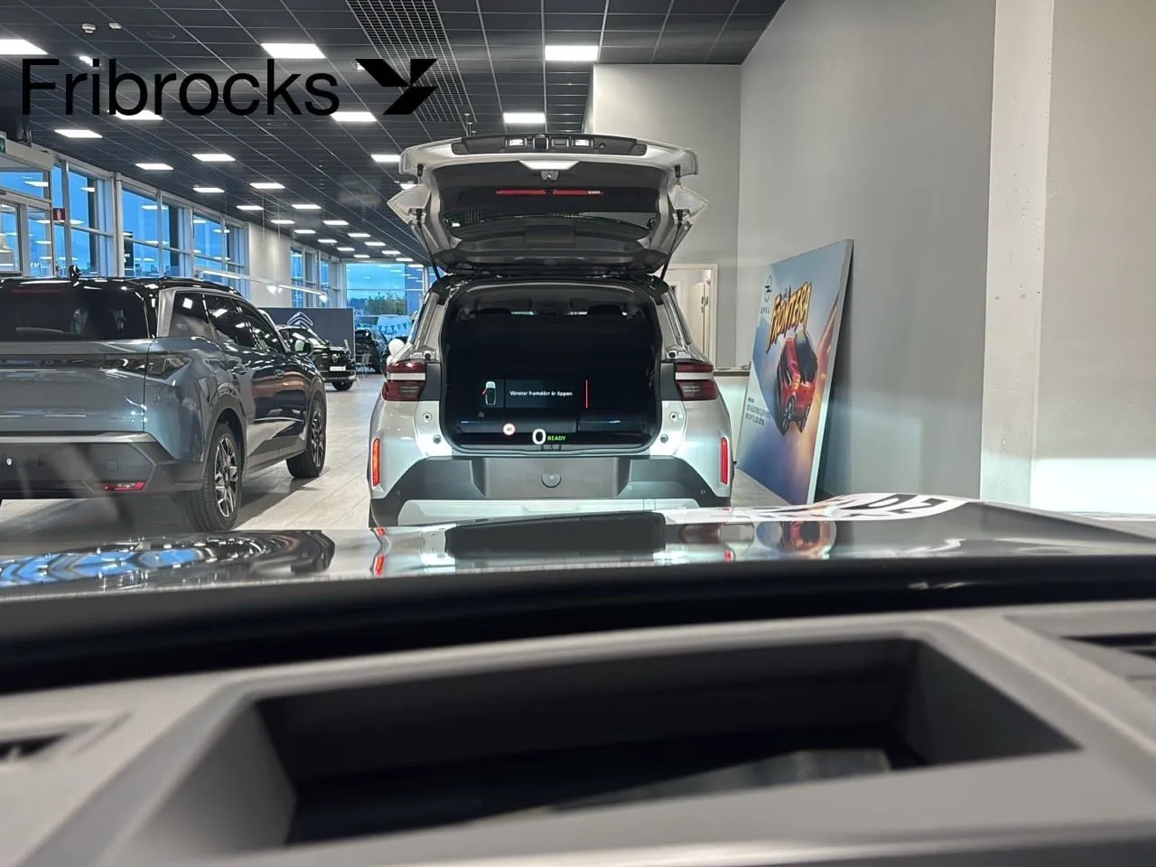 Vehicle image 15