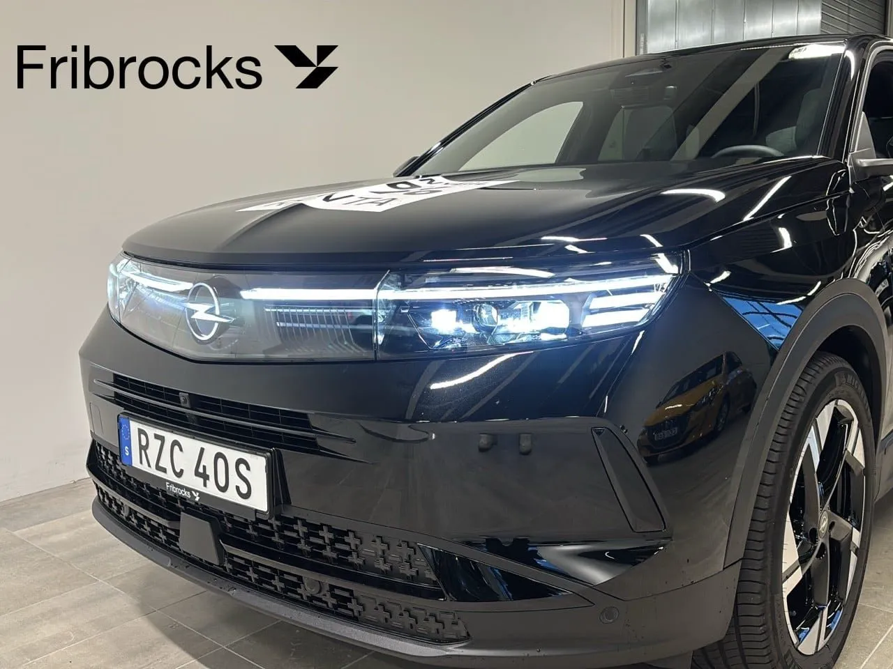 Vehicle image 20