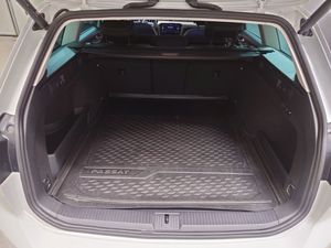 Volkswagen Passat bild 13