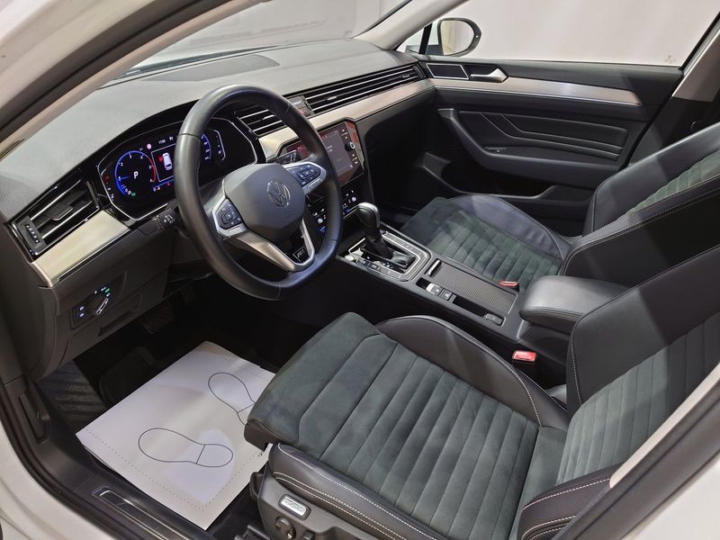 Volkswagen Passat bild 7