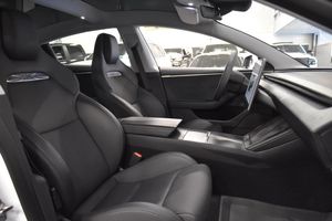 Tesla Model 3 bild 12