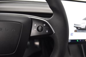 Tesla Model 3 bild 11