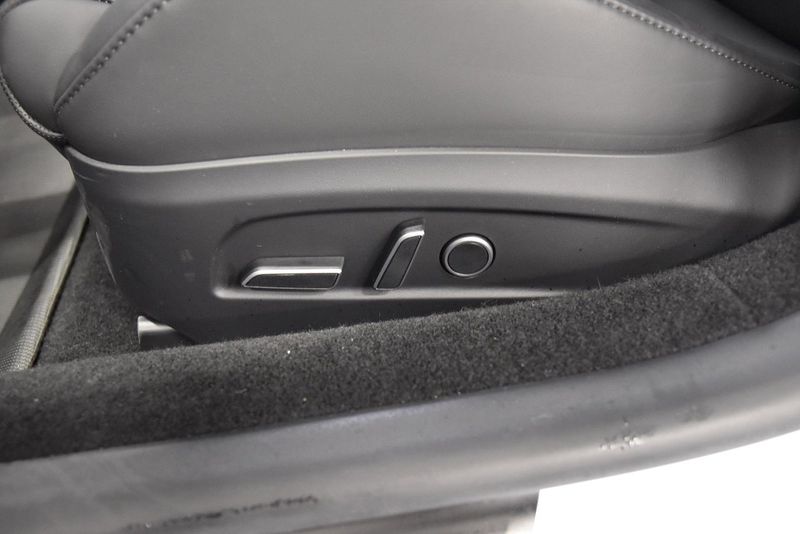 Tesla Model 3 bild 16
