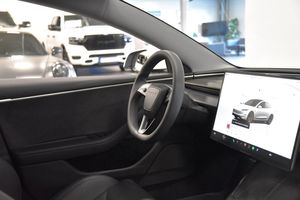 Tesla Model 3 bild 8