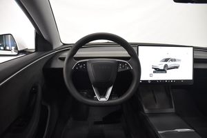 Tesla Model 3 bild 2