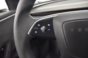 Tesla Model 3 bild 10