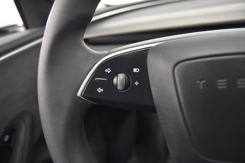 Tesla Model 3 bild 10