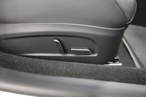 Tesla Model 3 bild 15