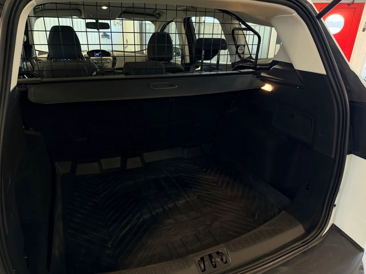 Vehicle image 18