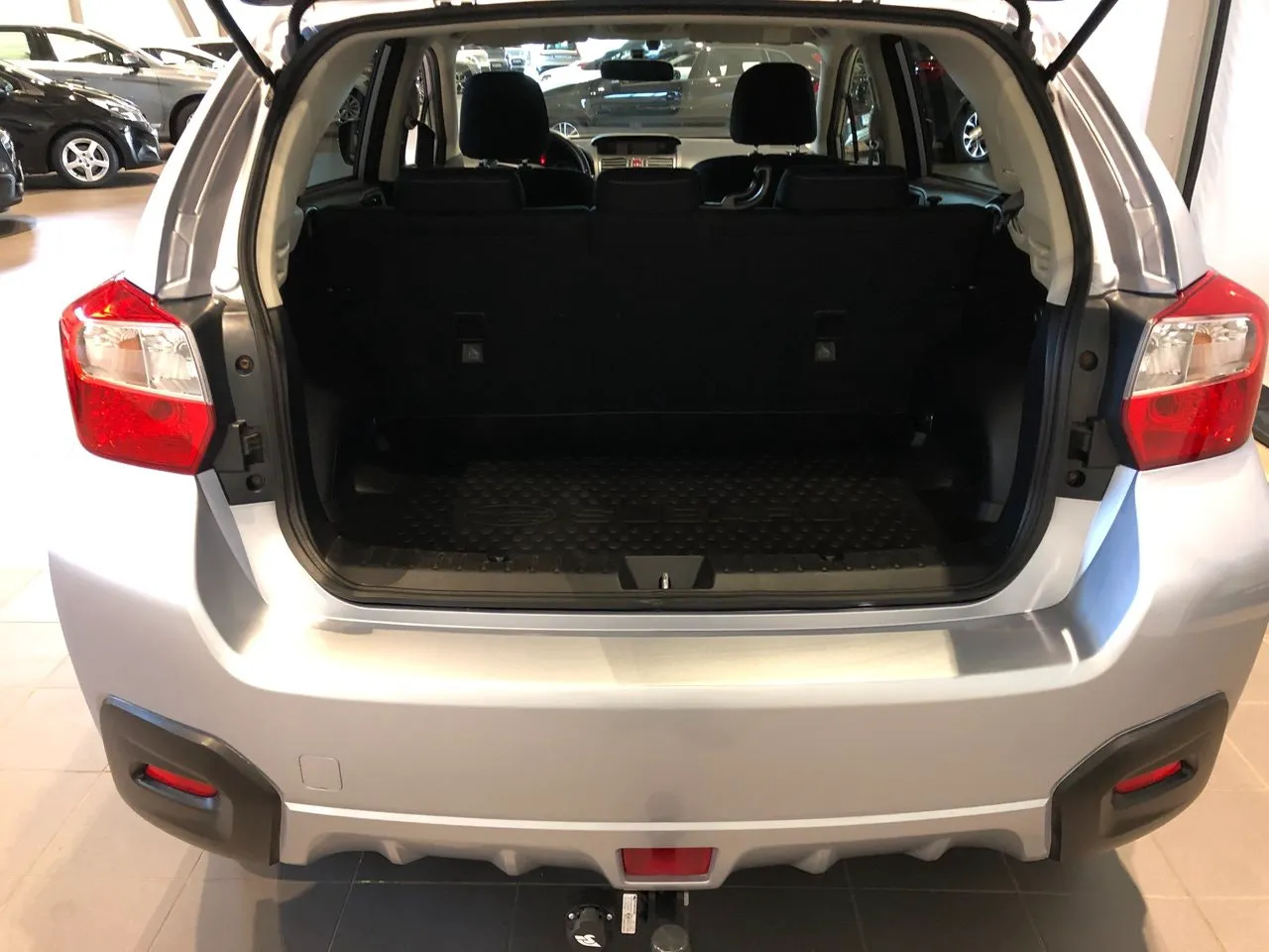 Vehicle image 8