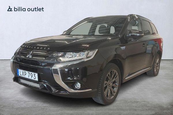 Mitsubishi Outlander PHEV CVT Edition 100 Panorama 360°Kamera Dragkrok - 2018