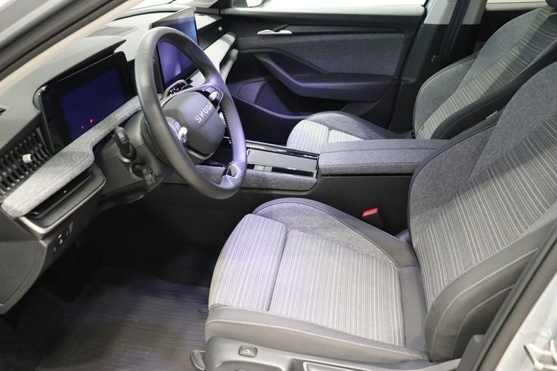 Skoda Superb bild 8