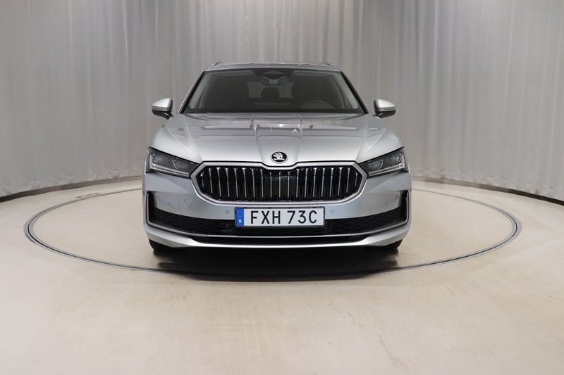 Skoda Superb bild 2