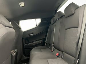 Toyota C-HR bild 23