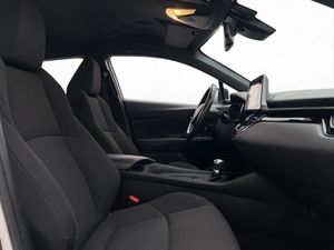 Toyota C-HR bild 21