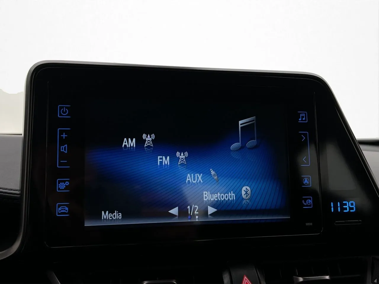Vehicle image 15