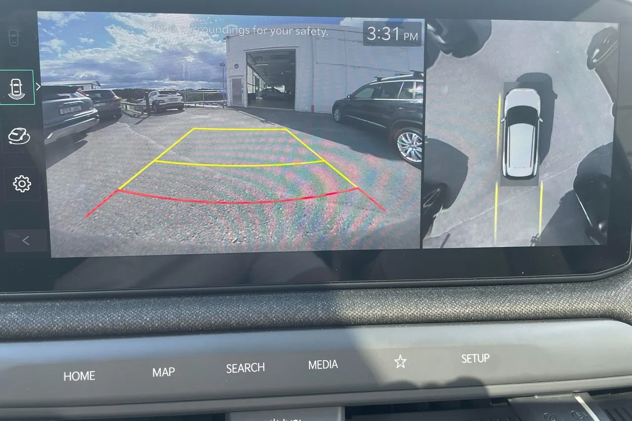 Vehicle image 25
