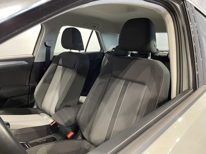 Volkswagen T-Roc bild 12