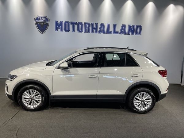 Volkswagen T-Roc 1.0 TSI 110hk Assistanspaket / Carplay - 2023
