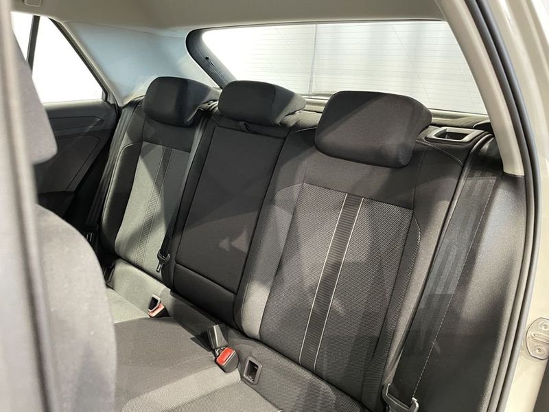 Volkswagen T-Roc bild 13