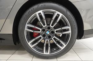 BMW i5 bild 6