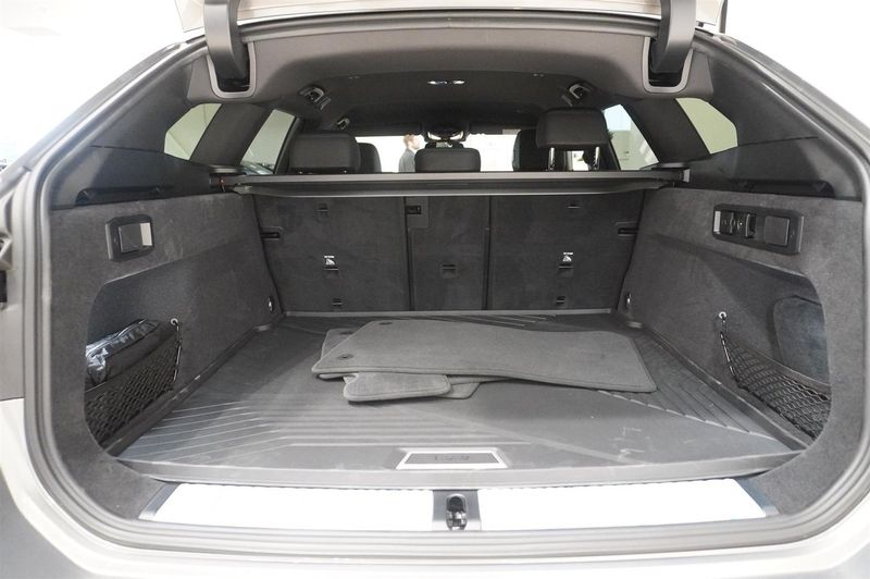 BMW i5 bild 9
