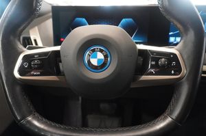 BMW iX bild 15