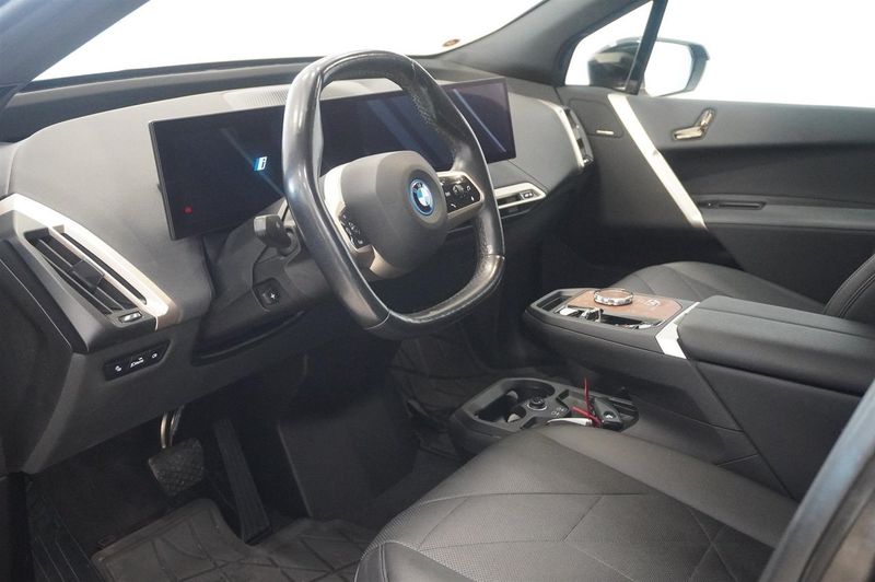 BMW iX bild 2