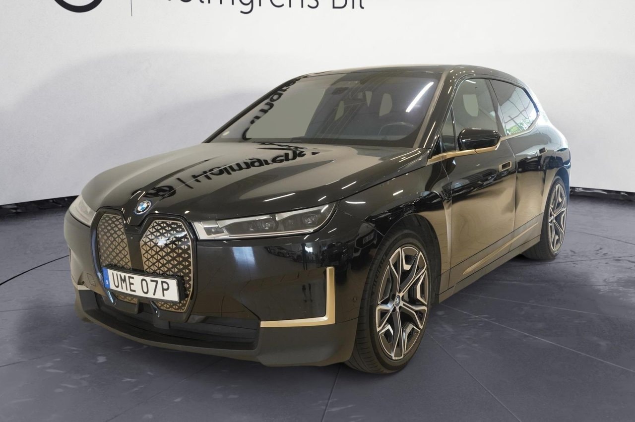 BMW iX