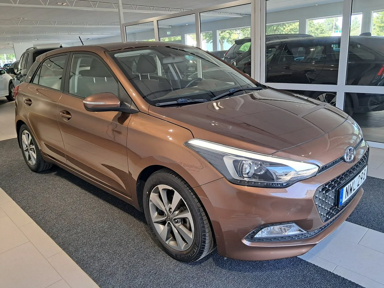 Vehicle image 1