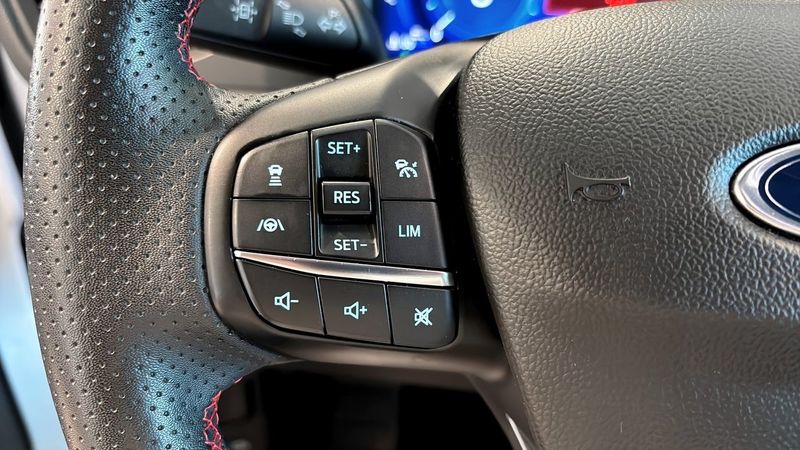 Ford Kuga bild 10