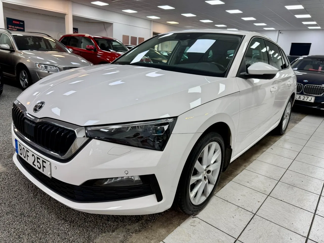 Vehicle image 1
