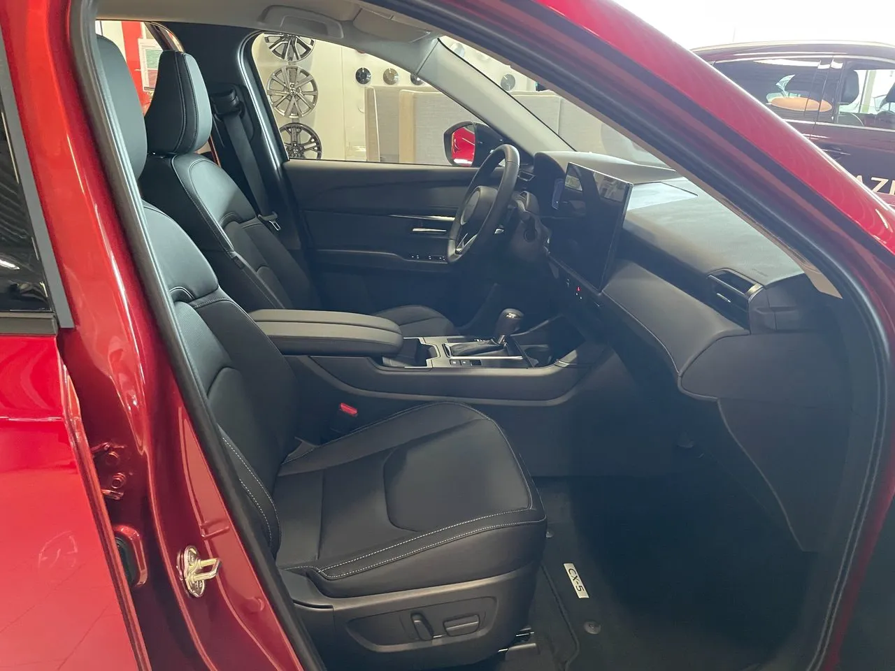 Vehicle image 12