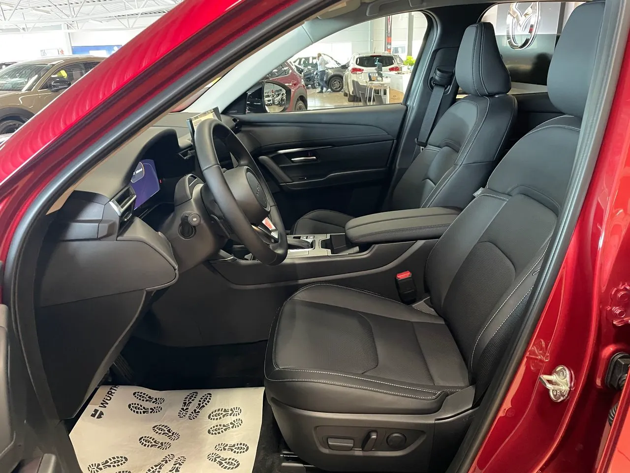 Vehicle image 15