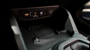 Kia K4 bild 13