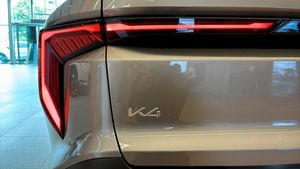 Kia K4 bild 22