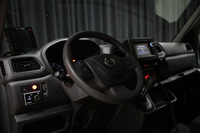 Nissan NV400 bild 14