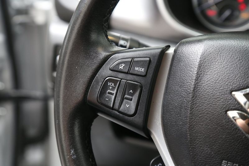 Suzuki Vitara bild 15